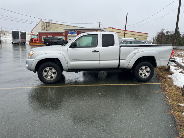 2008 TOYOTA TACOMA 4WD ACCESS CAB 6 SPEED $9000