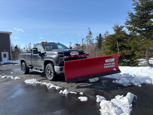 2024 CHEVROLET SILVERADO 2500 LT REG W BLADE 19K