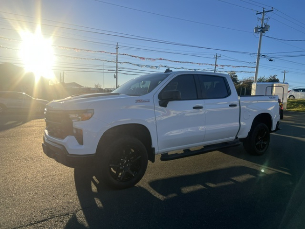 2024 CHEVROLET SILVERADO CREW 4X4 CUSTOM TRAIL BOSS 5.3 44K