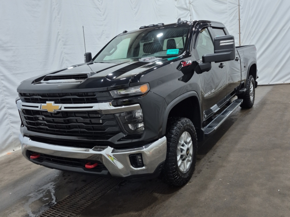 2024 CHEVROLET SILVERADO CREW CAB 2500 HD Z71 DIESEL 48K