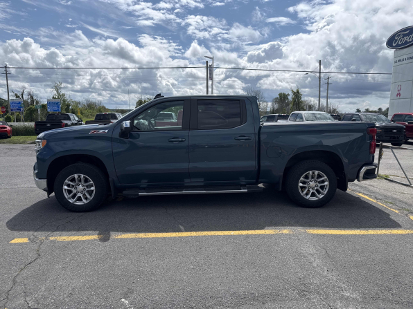 2024 CHEVROLET SILVERADO LT CREW CAB LEATHER 39K 5.3 V8