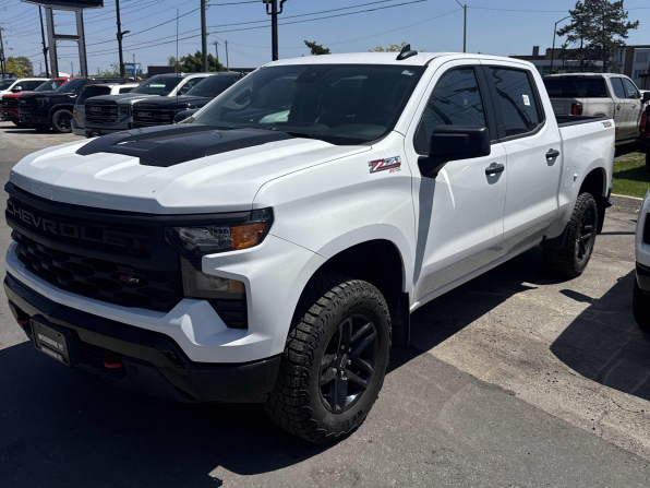 2025 CHEVROLET SILVERADO TRAIL BOSS 5.3 44 k 